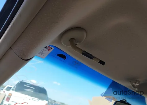 2008 Toyota Camry Le z USA, uszkodzony, nr VIN 4T4BE46K28R038944